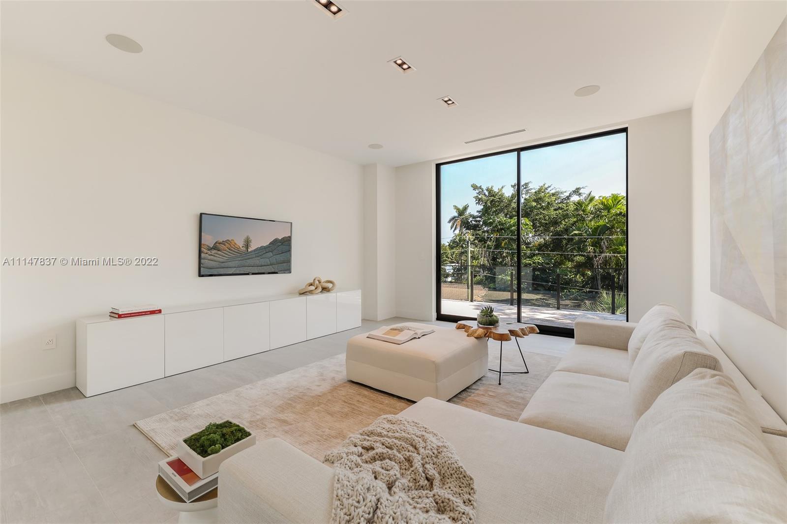 ENTRADA - Residential