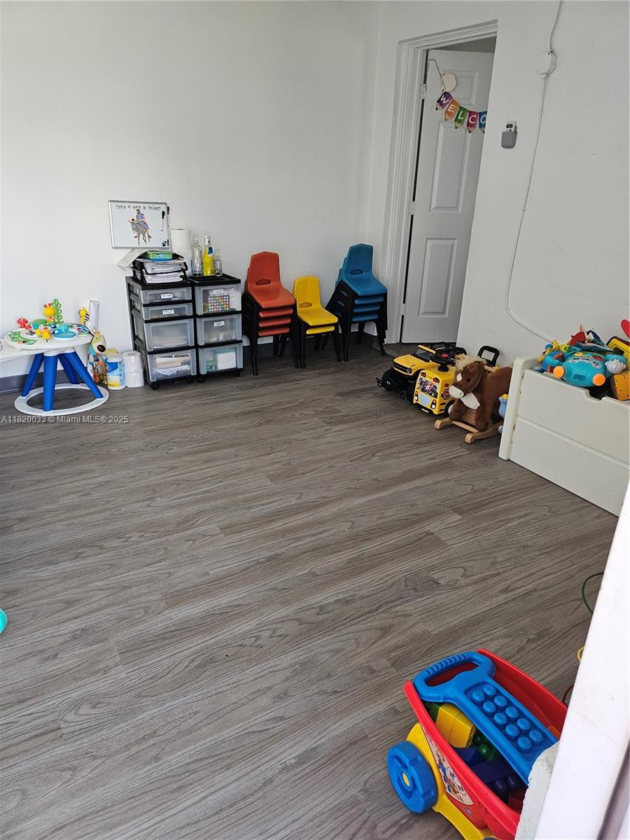 MIAMI LAND & DEVELOPMENT - Land