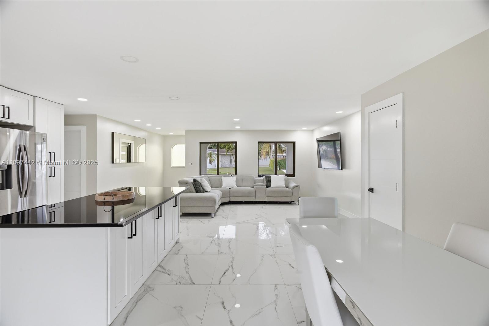 ORIOLE-MARGATE SEC 3 - Residential Lease