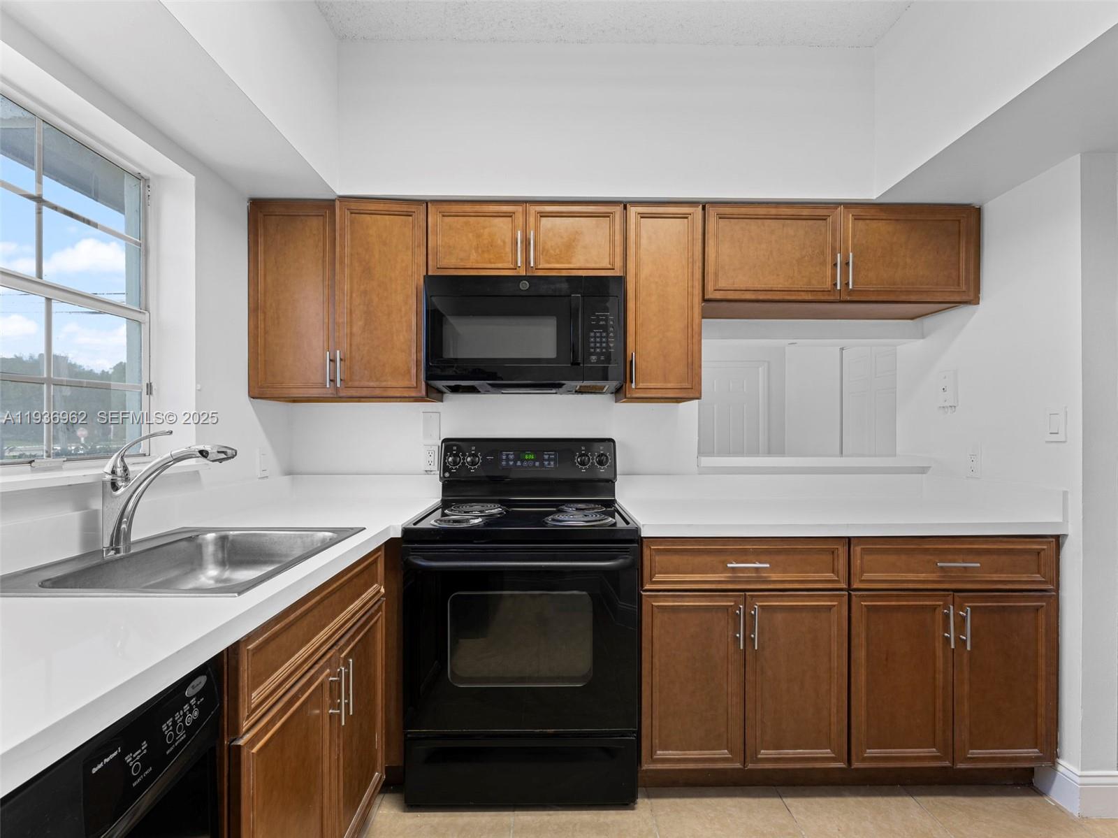 WATERS EDGE AT DEERFIELD - Residential