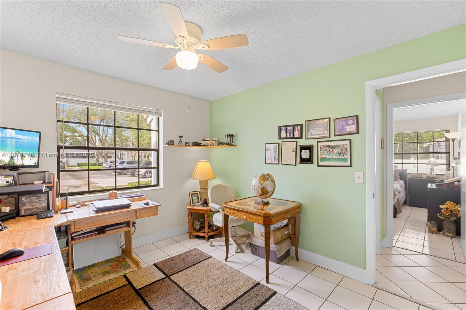 PEMBROKE LAKES SECTION EI - Residential