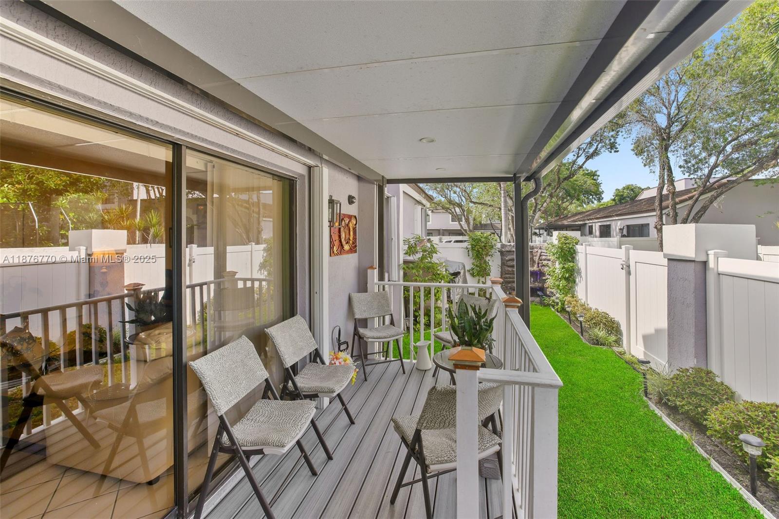 PEMBROKE LAKES SECTION EI - Residential