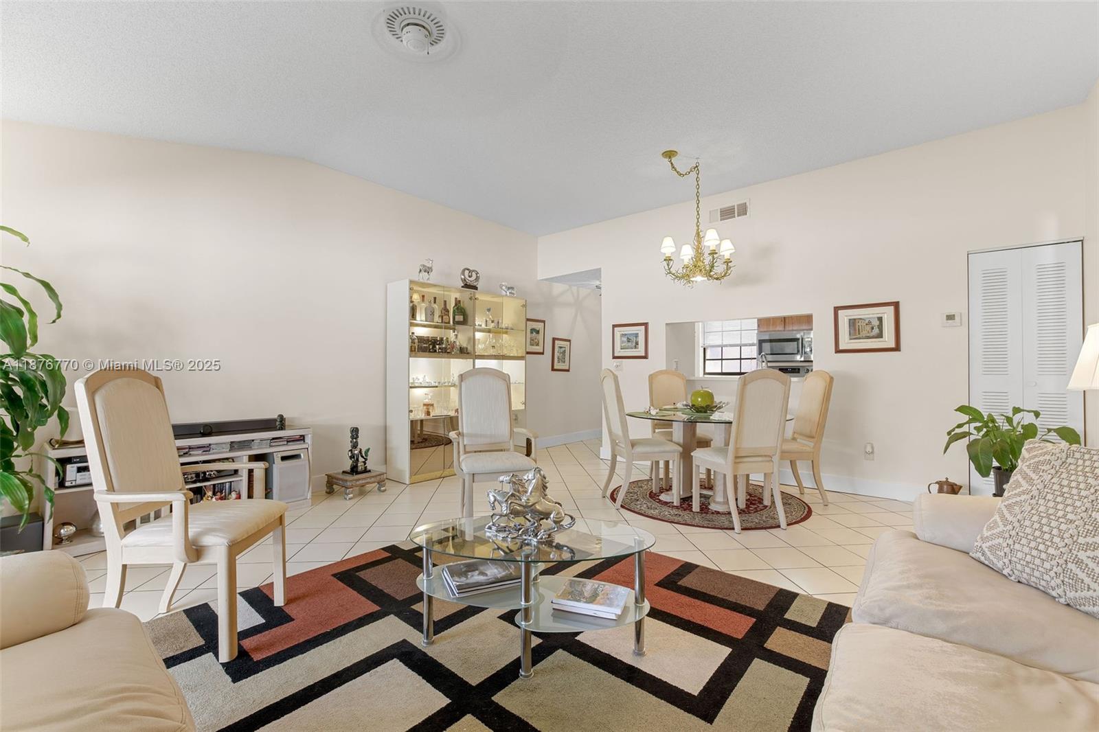 PEMBROKE LAKES SECTION EI - Residential