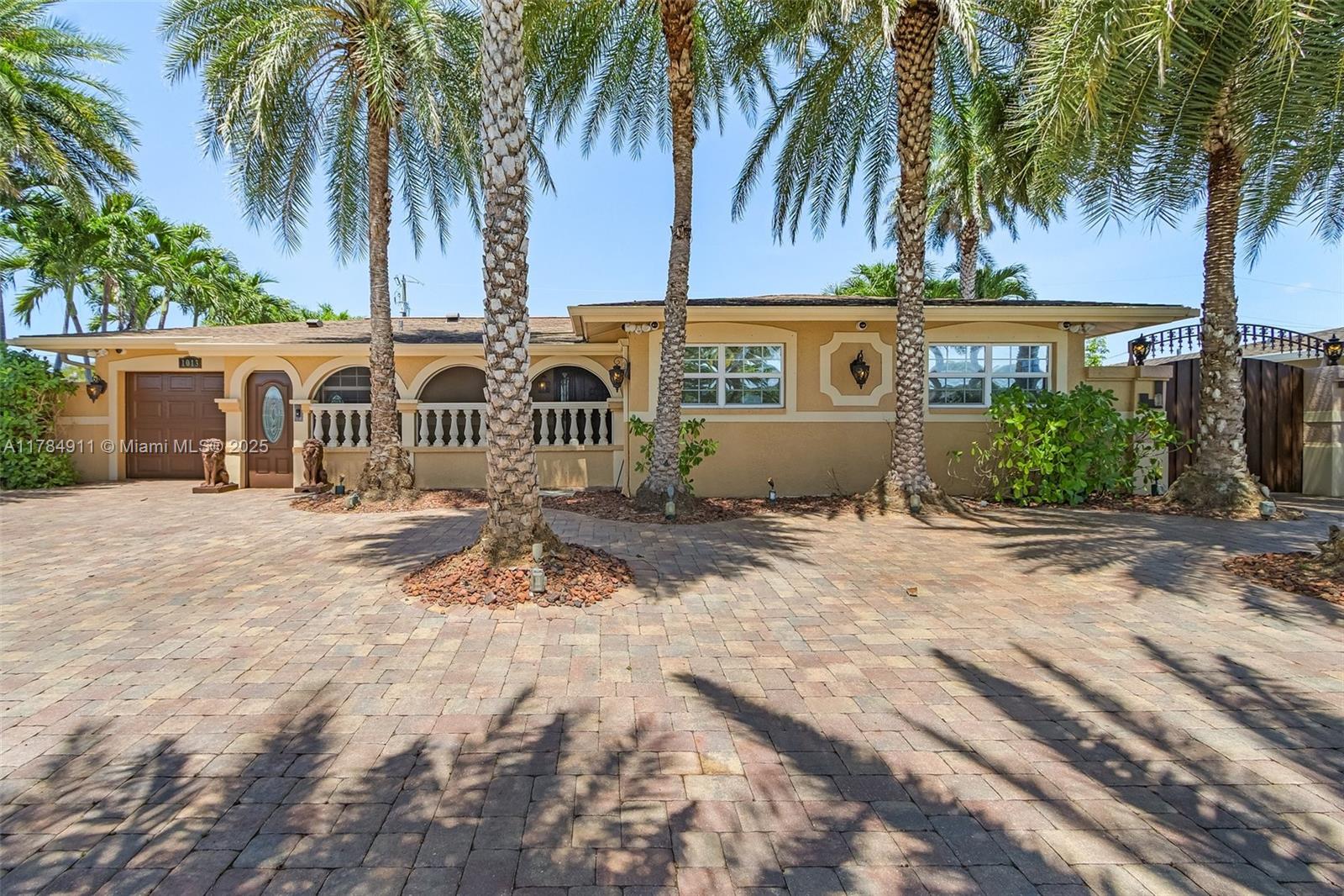 Property for Sale at 1013 Se 44th St, Cape Coral, Lee County, Florida - Bedrooms: 4 
Bathrooms: 3  - $600,000