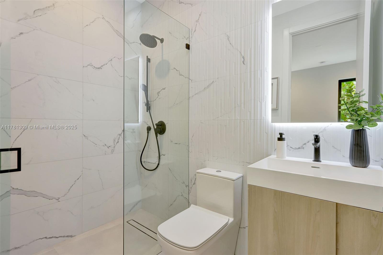 MUNDYS - Residential