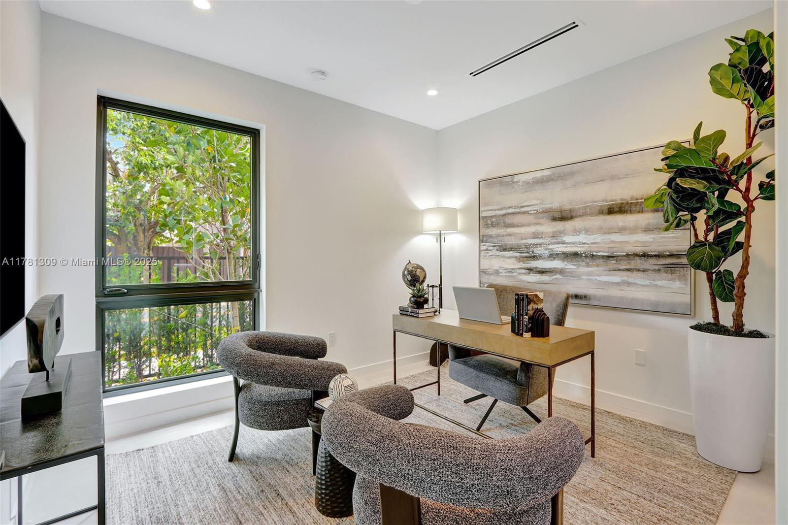 MUNDYS - Residential