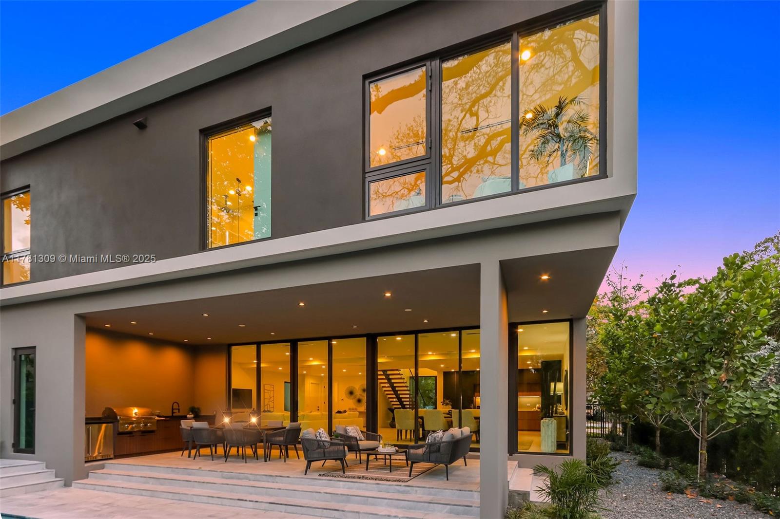 MUNDYS - Residential