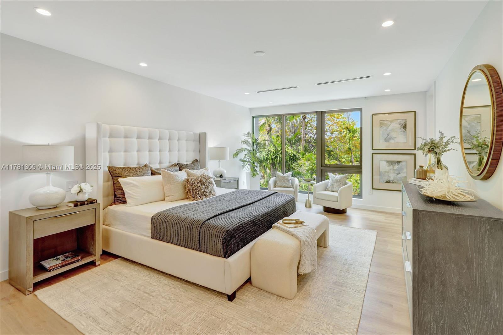 MUNDYS - Residential