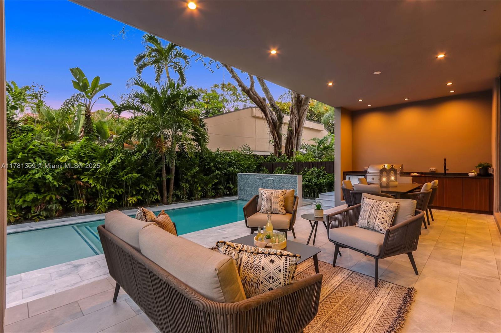 MUNDYS - Residential