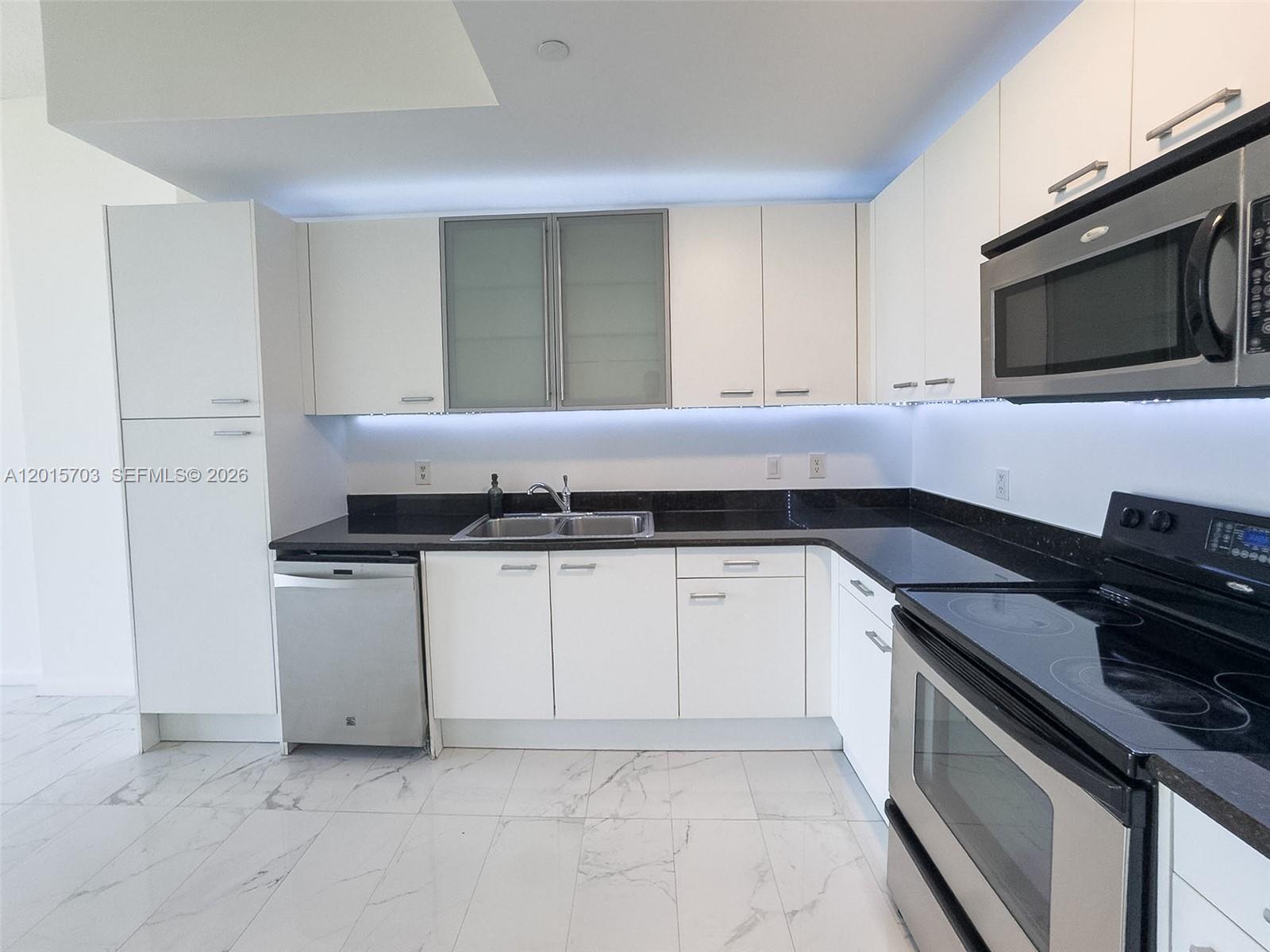 HIGHLAND PARK LOFTS CONDO - Residential Lease