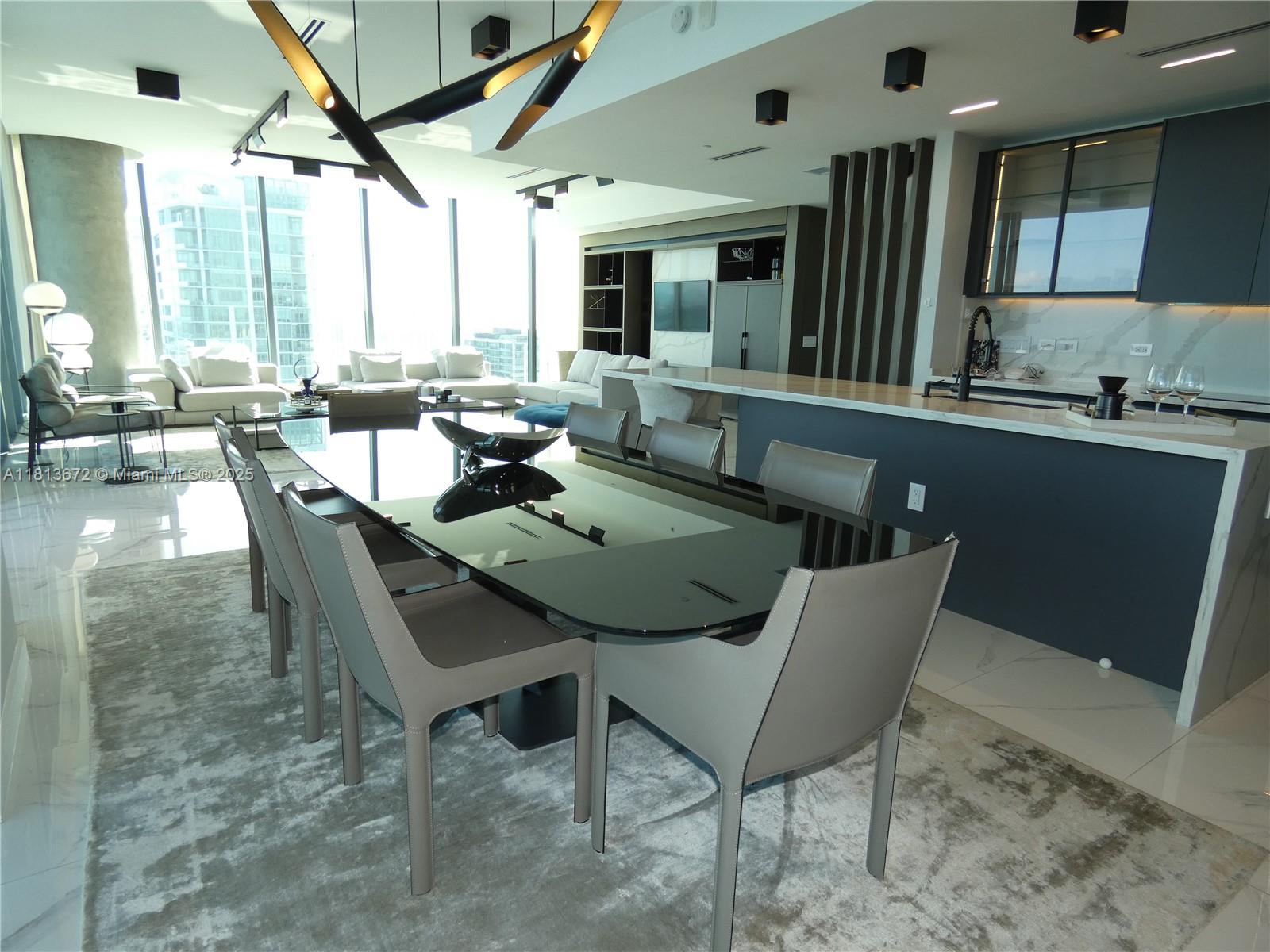 ONE PARAISO CONDO - Residential