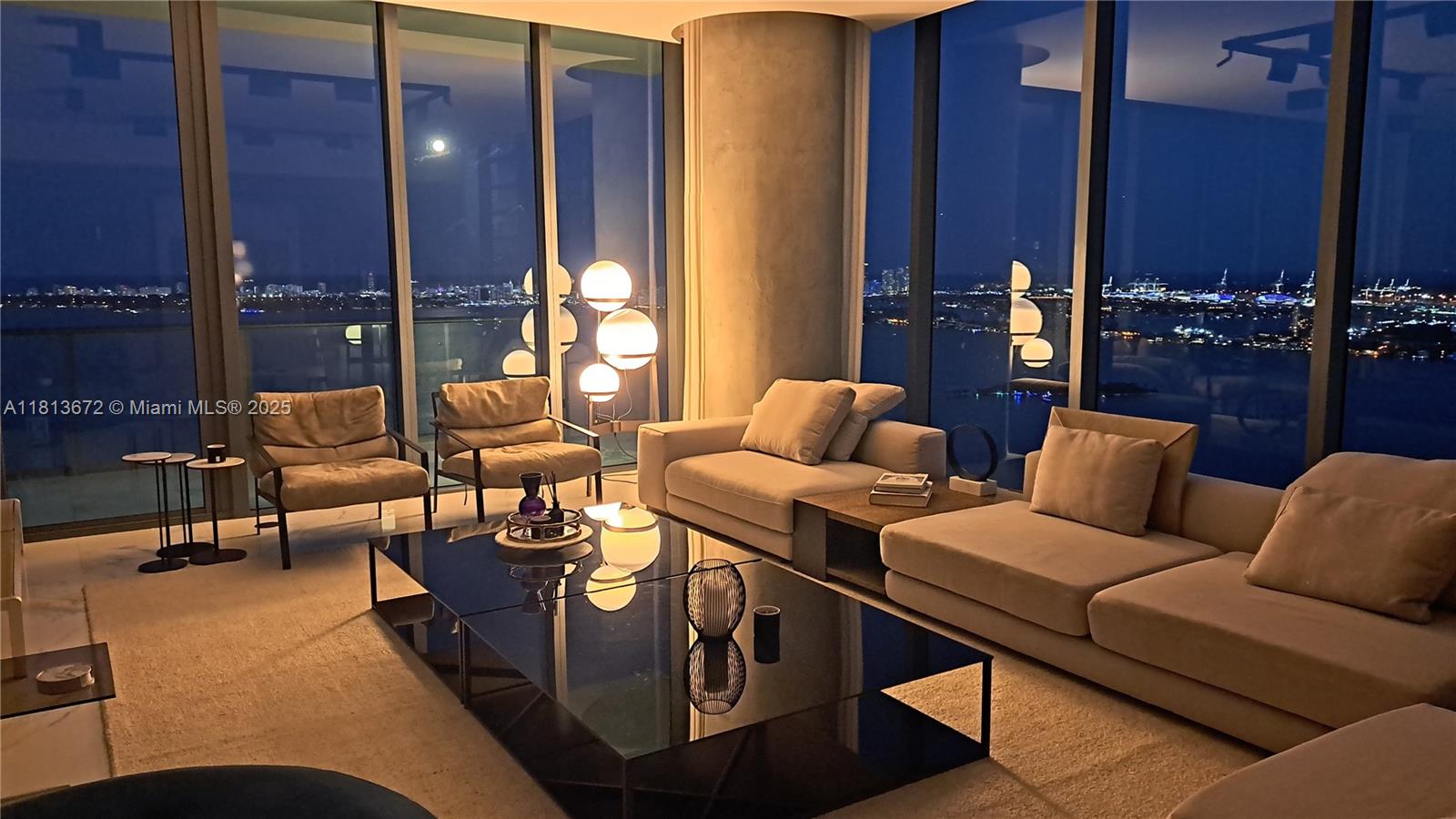 ONE PARAISO CONDO - Residential