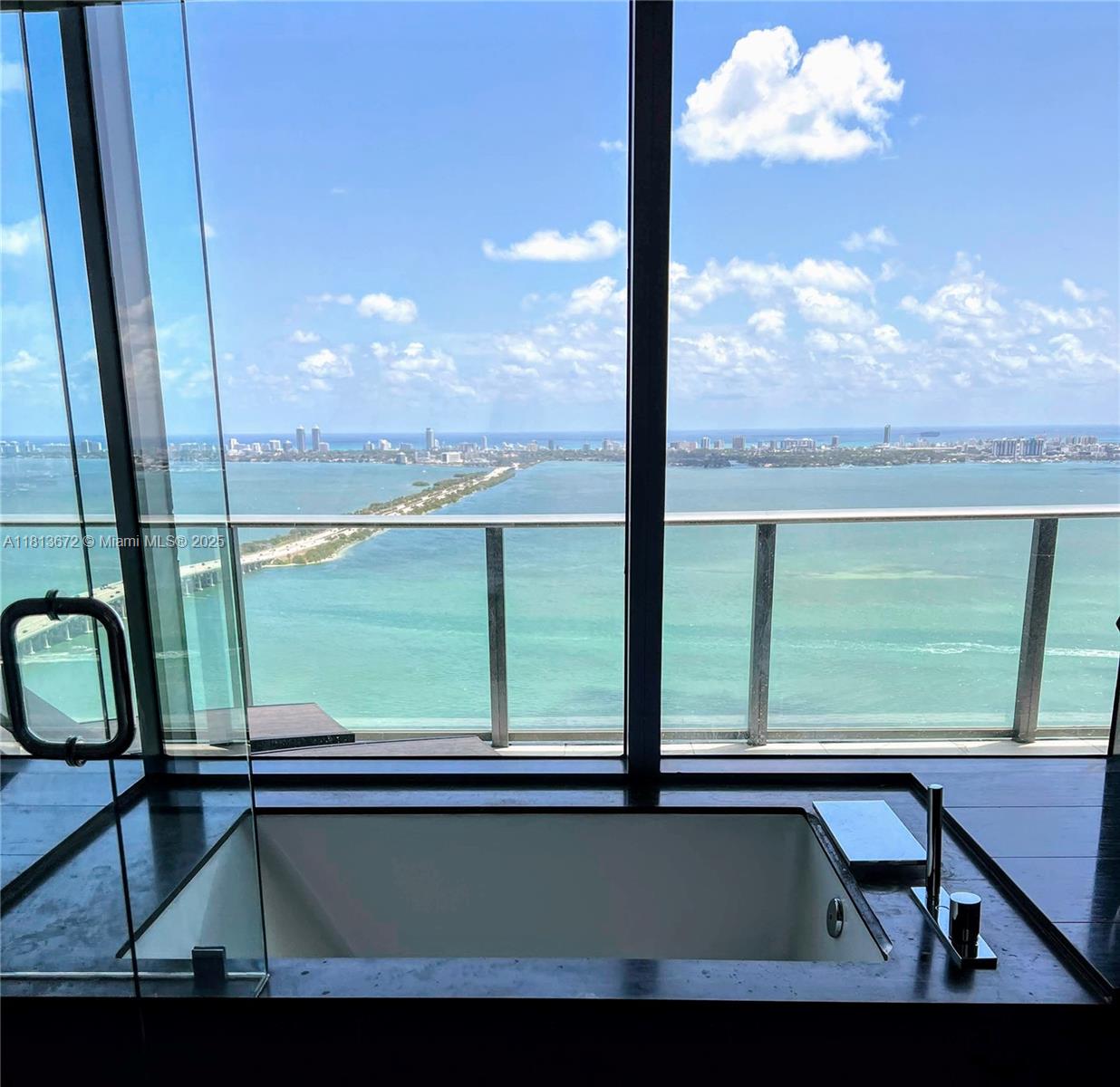 ONE PARAISO CONDO - Residential