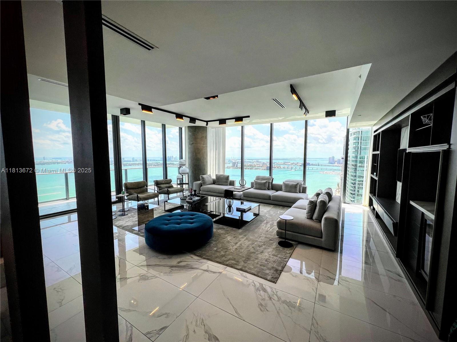 ONE PARAISO CONDO - Residential