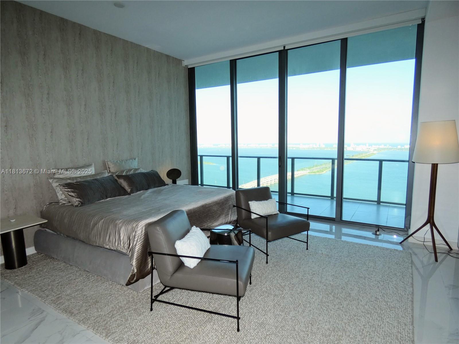 ONE PARAISO CONDO - Residential