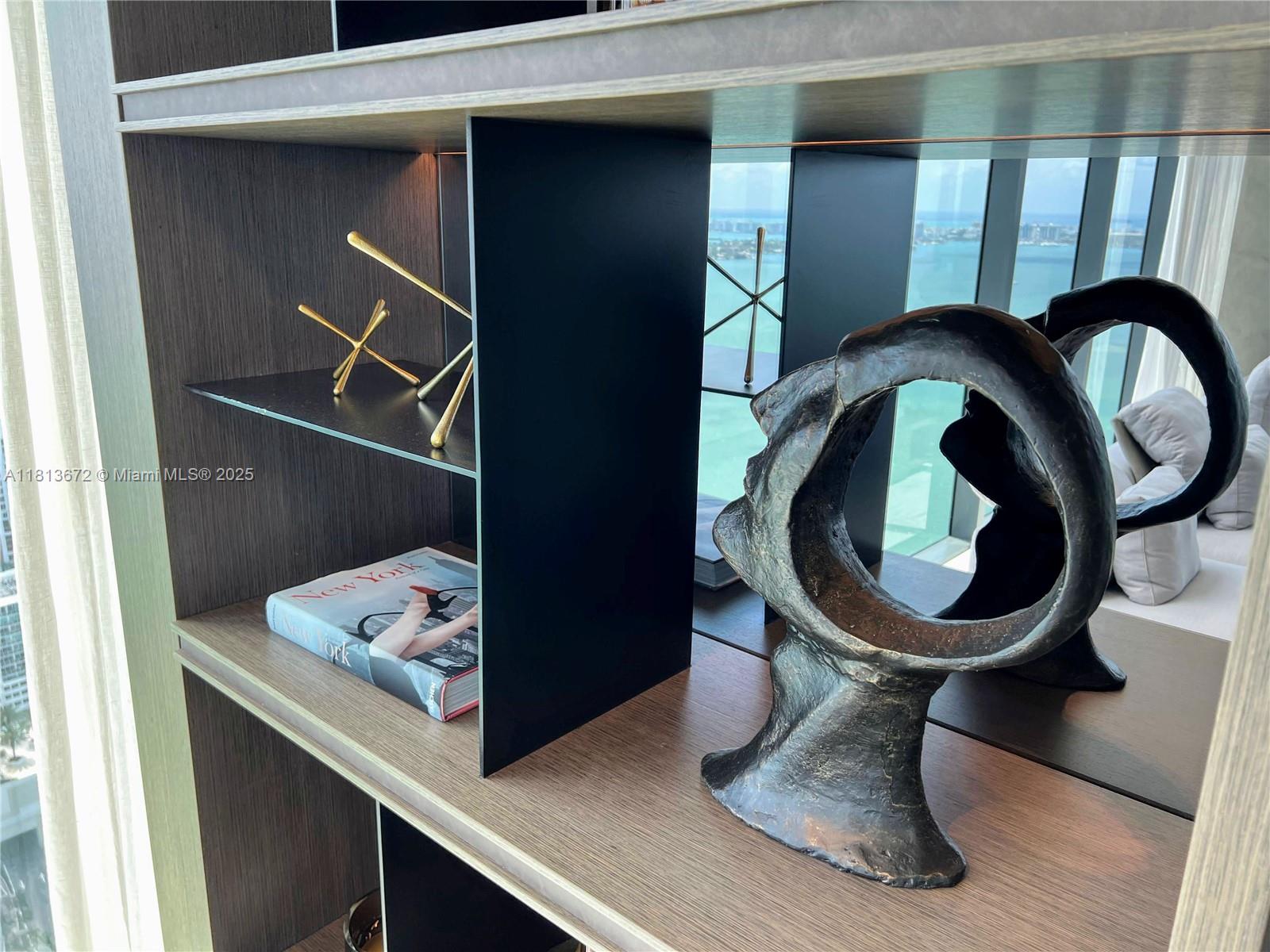 ONE PARAISO CONDO - Residential
