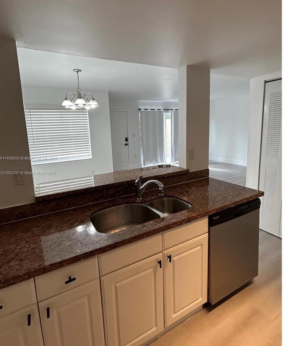 365 NW 85th Ct 1203