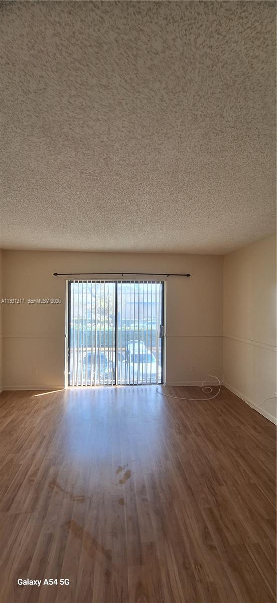 HAMPTON COURT CONDO - Residential