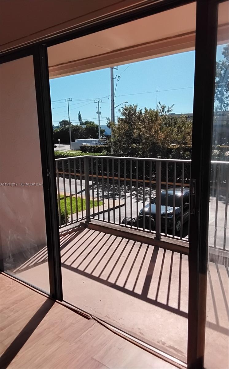 HAMPTON COURT CONDO - Residential