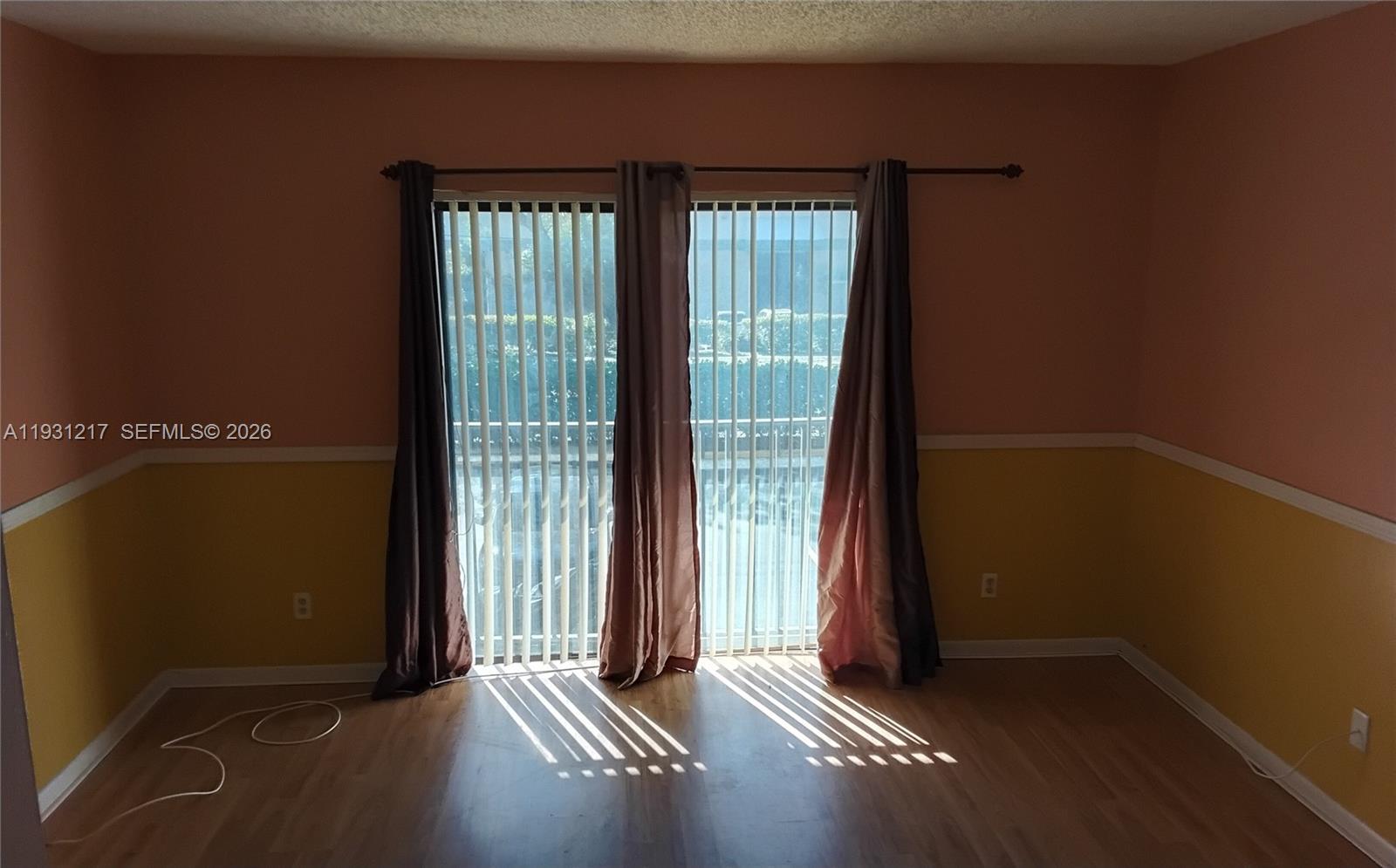 HAMPTON COURT CONDO - Residential