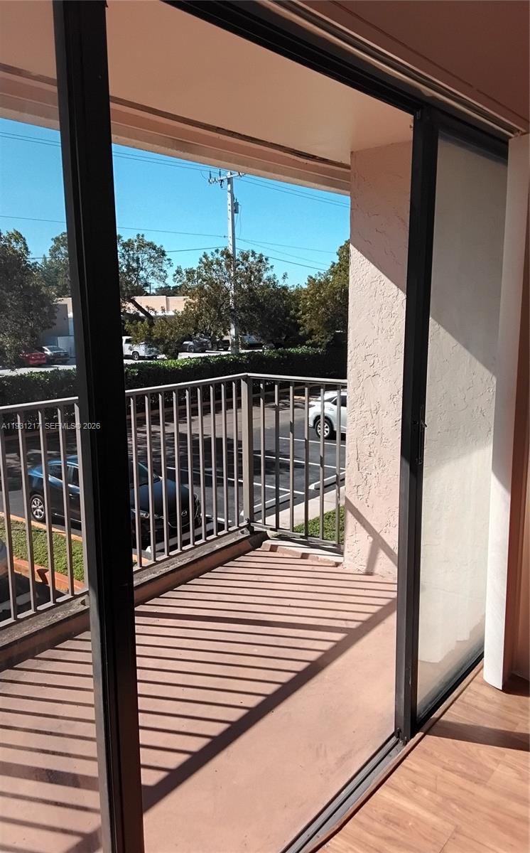 HAMPTON COURT CONDO - Residential