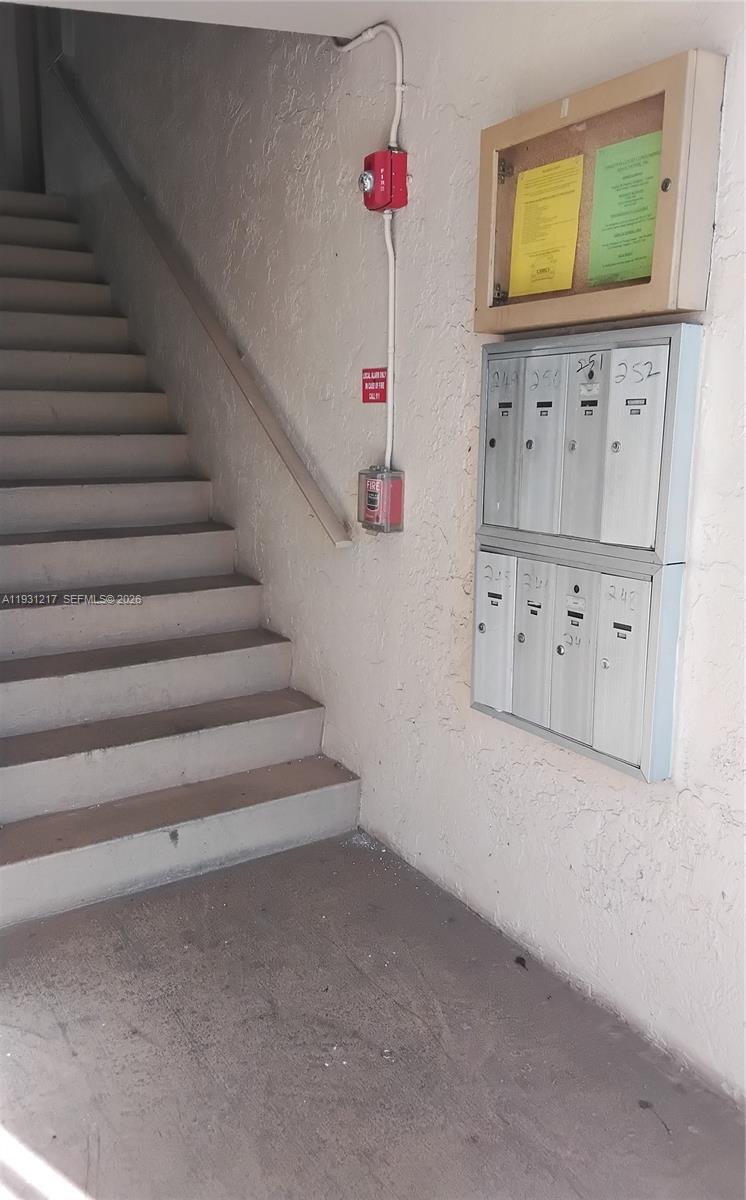 HAMPTON COURT CONDO - Residential