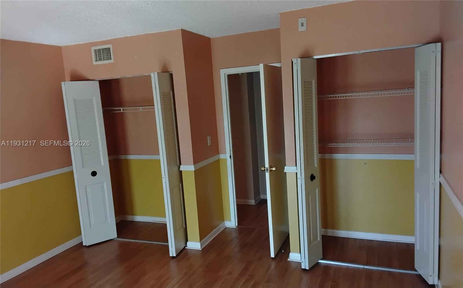 HAMPTON COURT CONDO - Residential