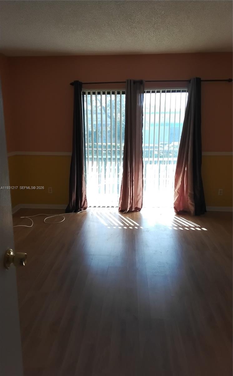 HAMPTON COURT CONDO - Residential