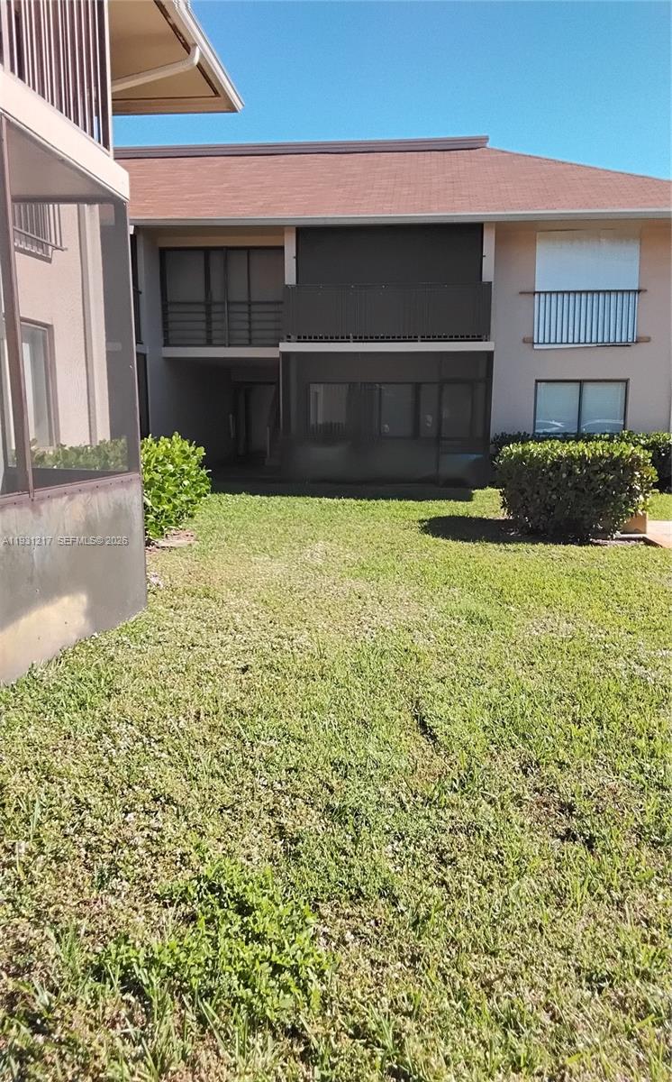 HAMPTON COURT CONDO - Residential