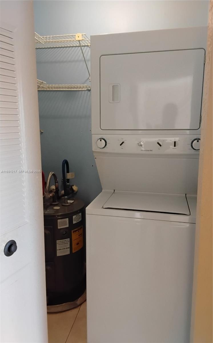 HAMPTON COURT CONDO - Residential