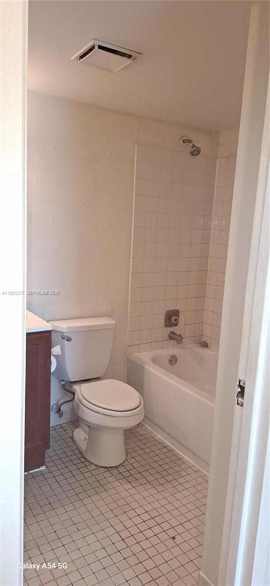 HAMPTON COURT CONDO - Residential