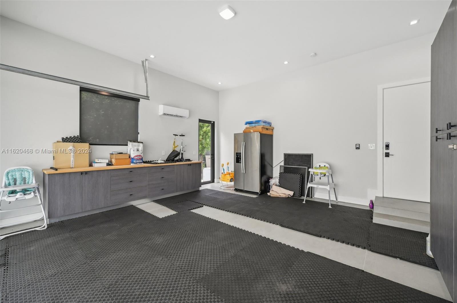 CORAL WAY HOMESITES - Residential