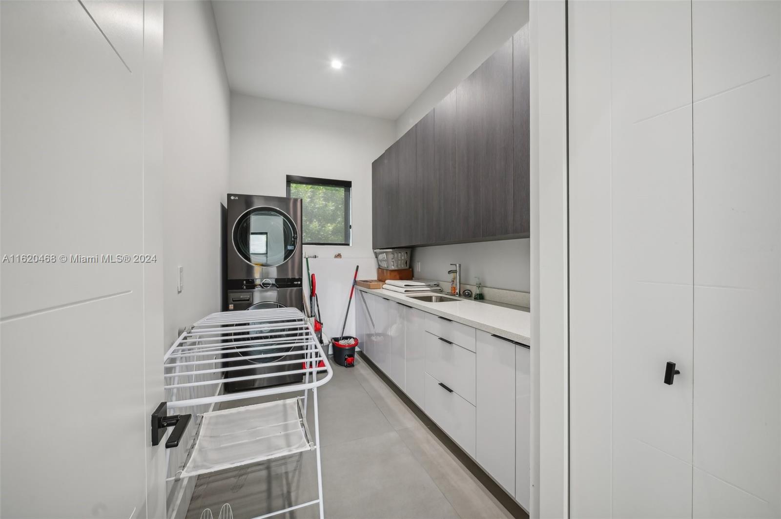 CORAL WAY HOMESITES - Residential