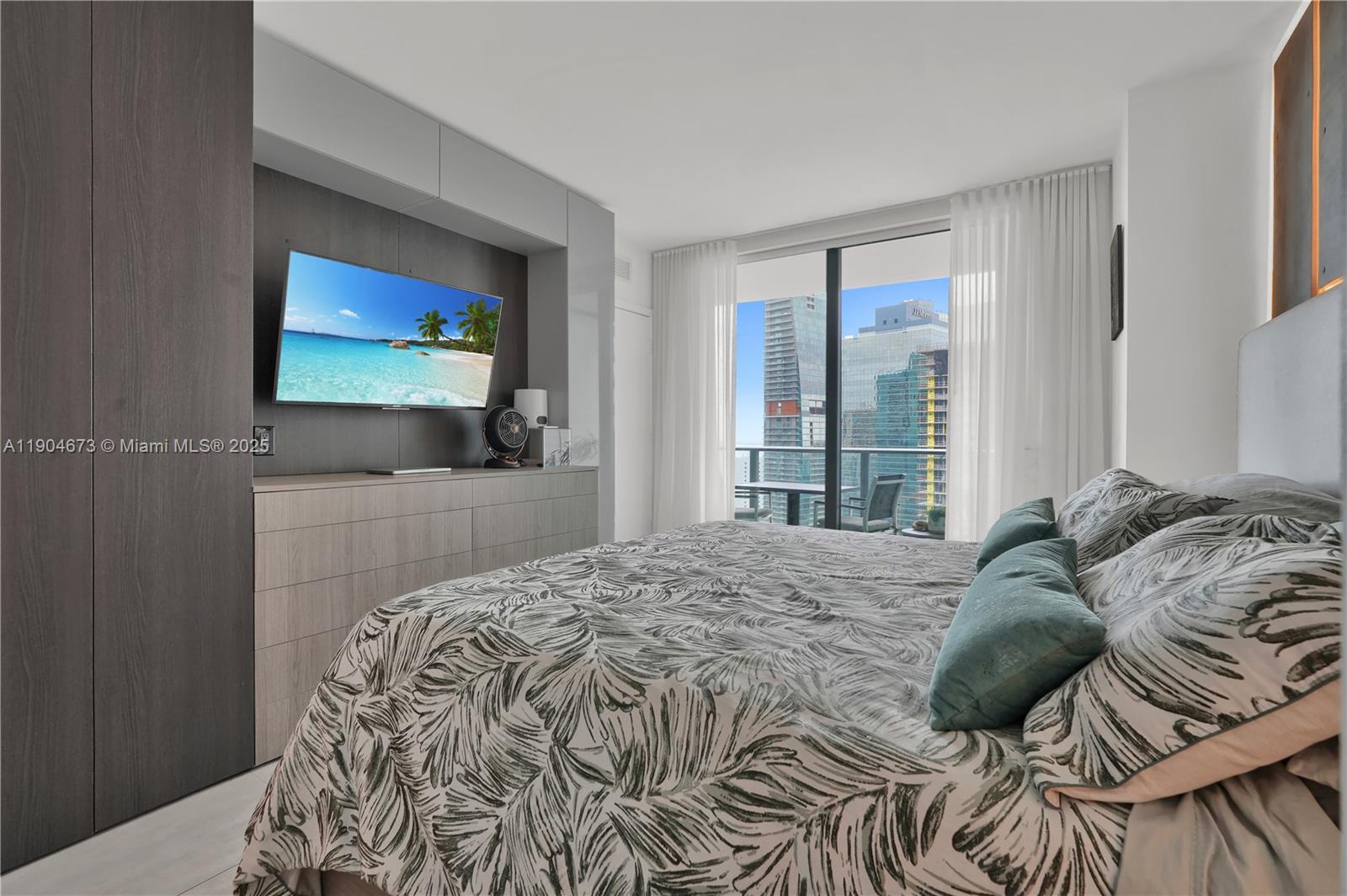 1300 S MIAMI AVENUE CONDO - Residential Lease