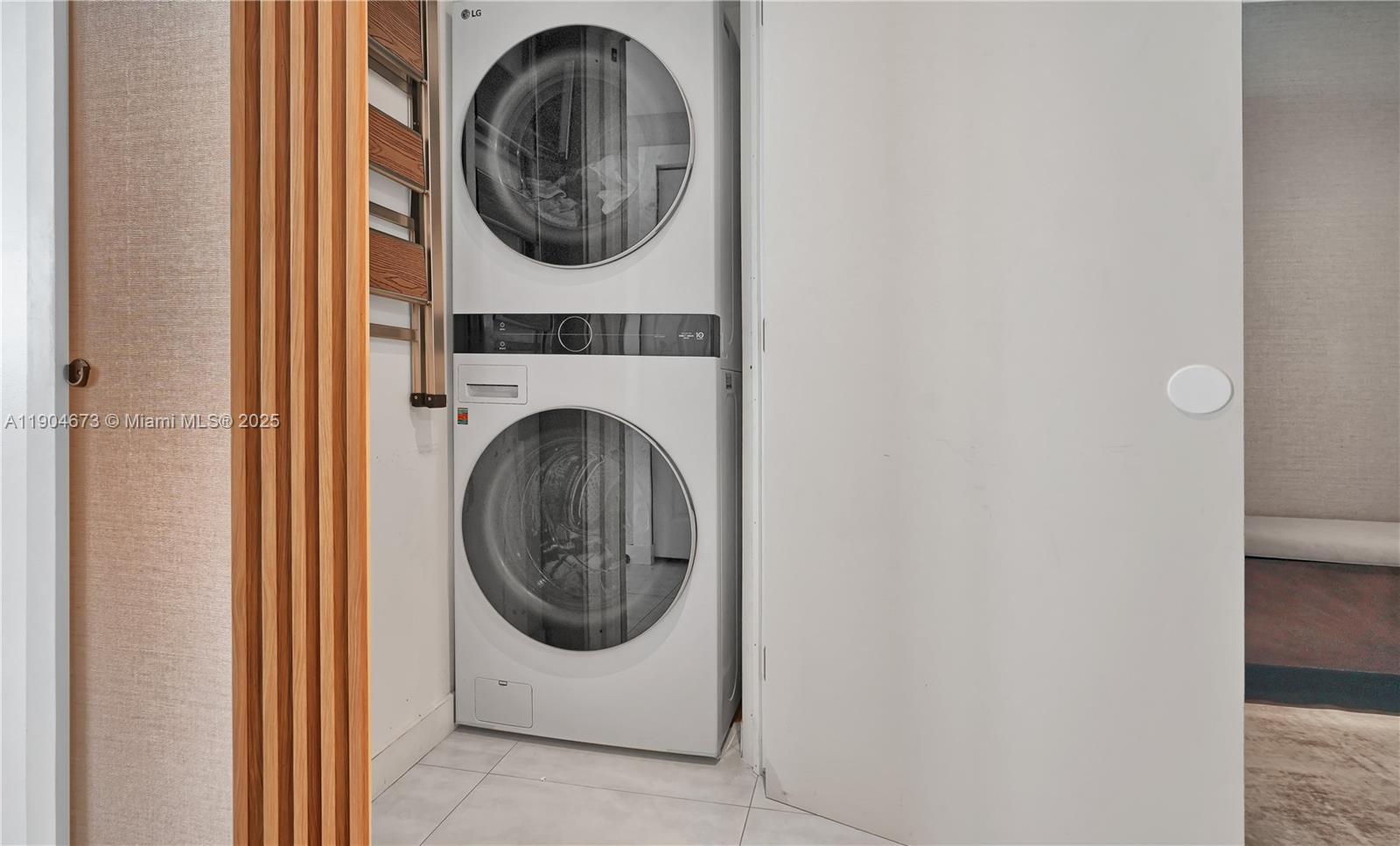 1300 S MIAMI AVENUE CONDO - Residential Lease