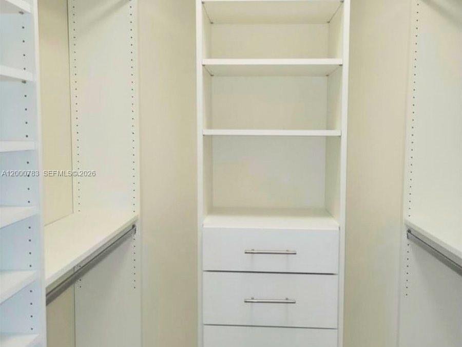 INDIAN LAKE VILLAGE II CO - Residential Lease