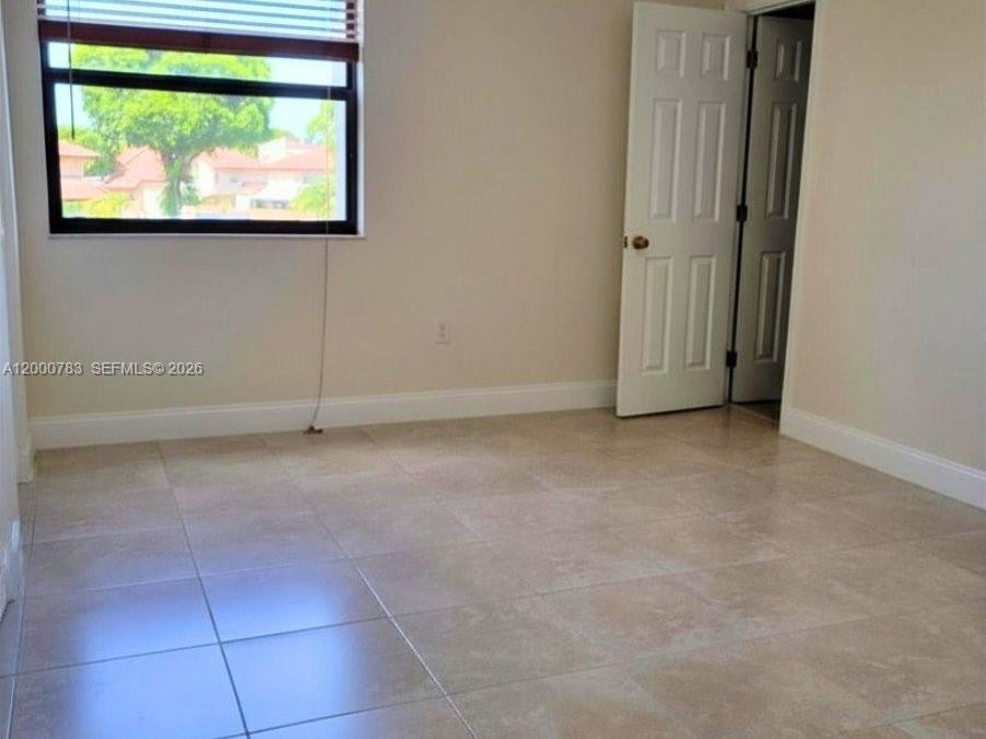 INDIAN LAKE VILLAGE II CO - Residential Lease