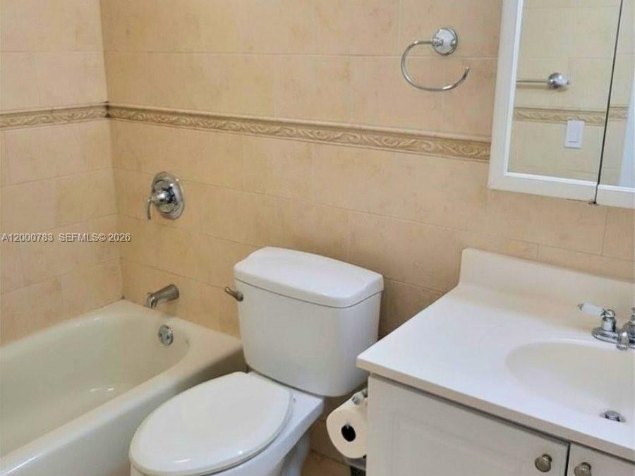 INDIAN LAKE VILLAGE II CO - Residential Lease