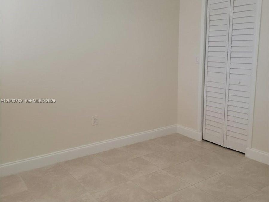 INDIAN LAKE VILLAGE II CO - Residential Lease