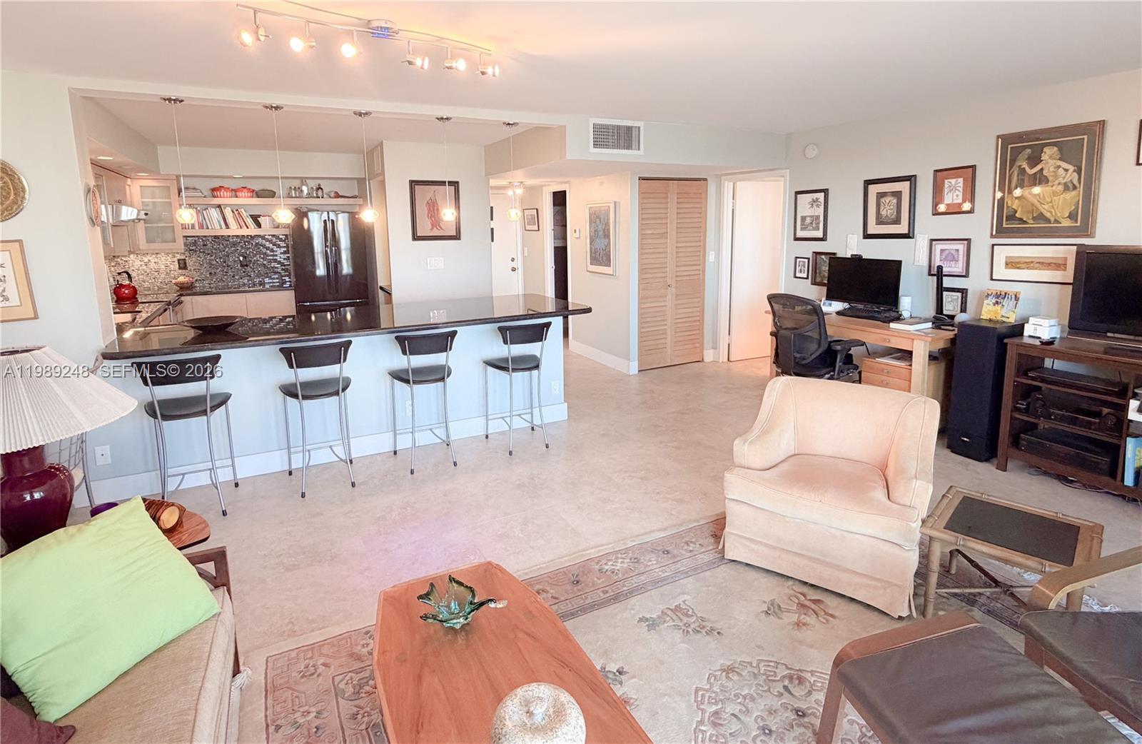 TOWER 1800 CONDO - Residential