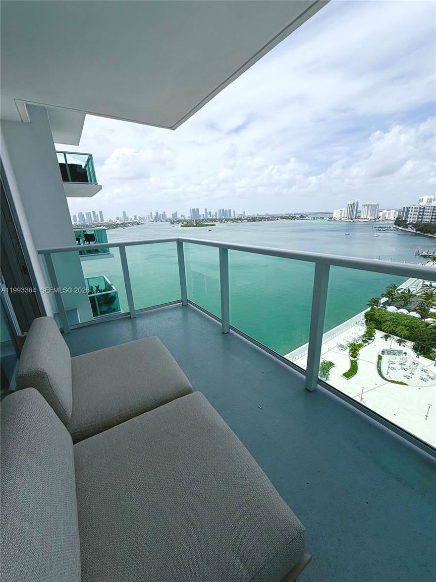 SEASONAL!!! MAY 1 - DEC 1 : Enjoy a cozy 1-bedroom, 1-bathroom unit (852 sqft) right in the heart of Miami Beach! Enjoy This bright unit with practical layout and natural light. You’ll be in a fully equipped building with fantastic amenities, just a short walk from the beach, shops, and restaurants. It’s perfect for those who want to enjoy Miami Beach during the warmer months.