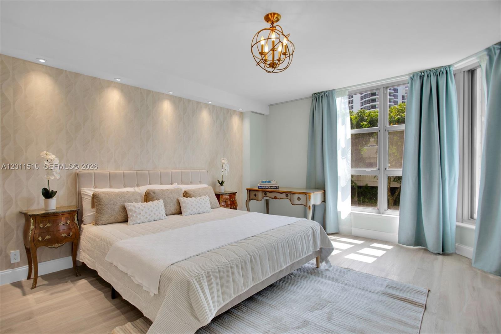 MYSTIC POINTE TOWER 500 C - Residential