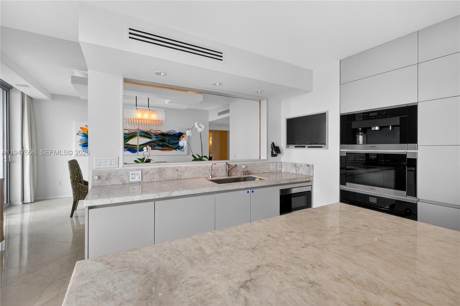 JADE RESIDENCES - Residential