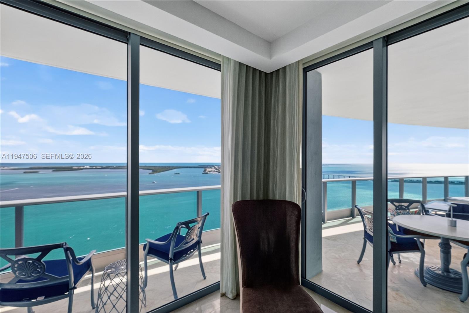 JADE RESIDENCES - Residential