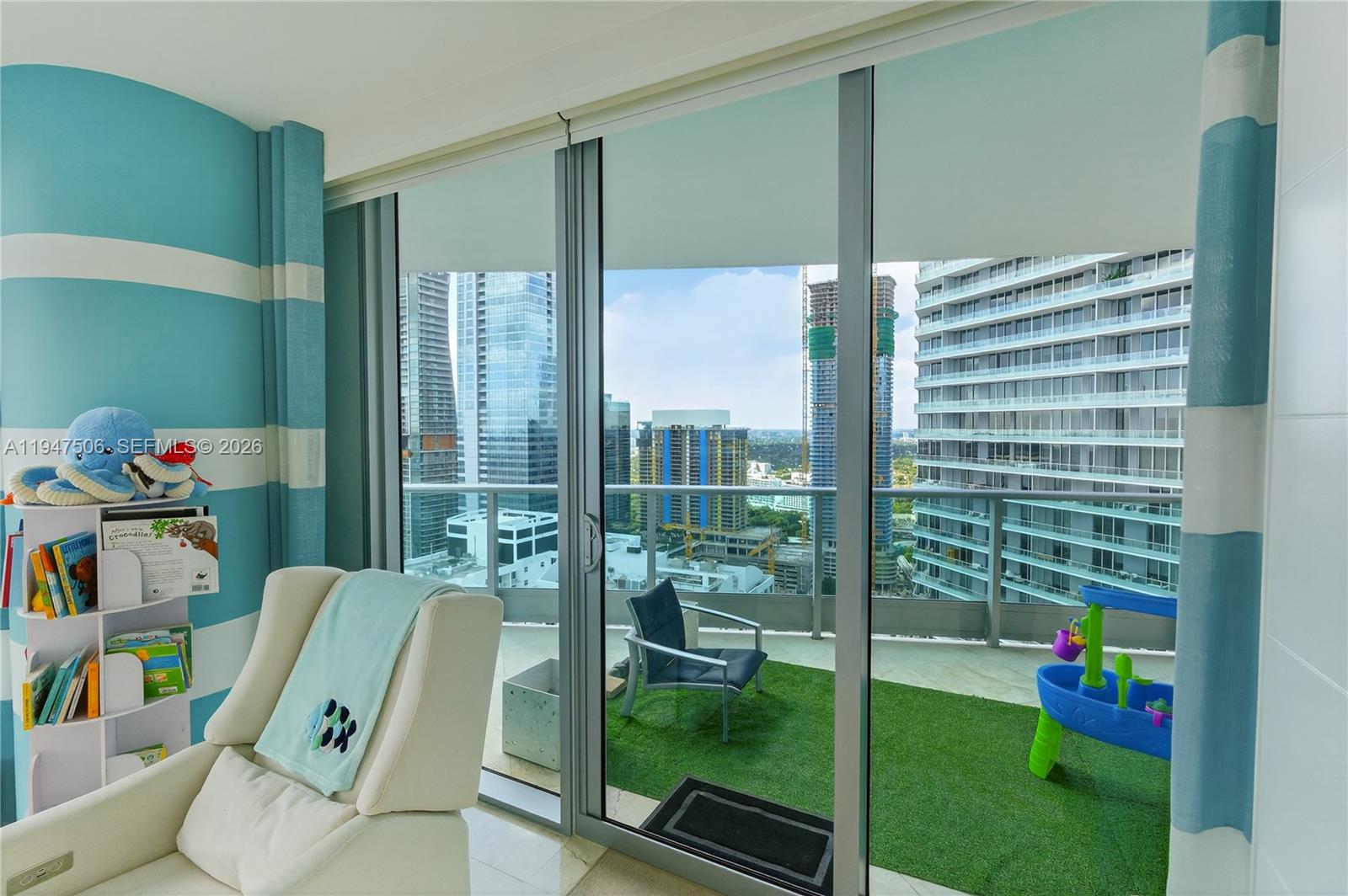 JADE RESIDENCES - Residential