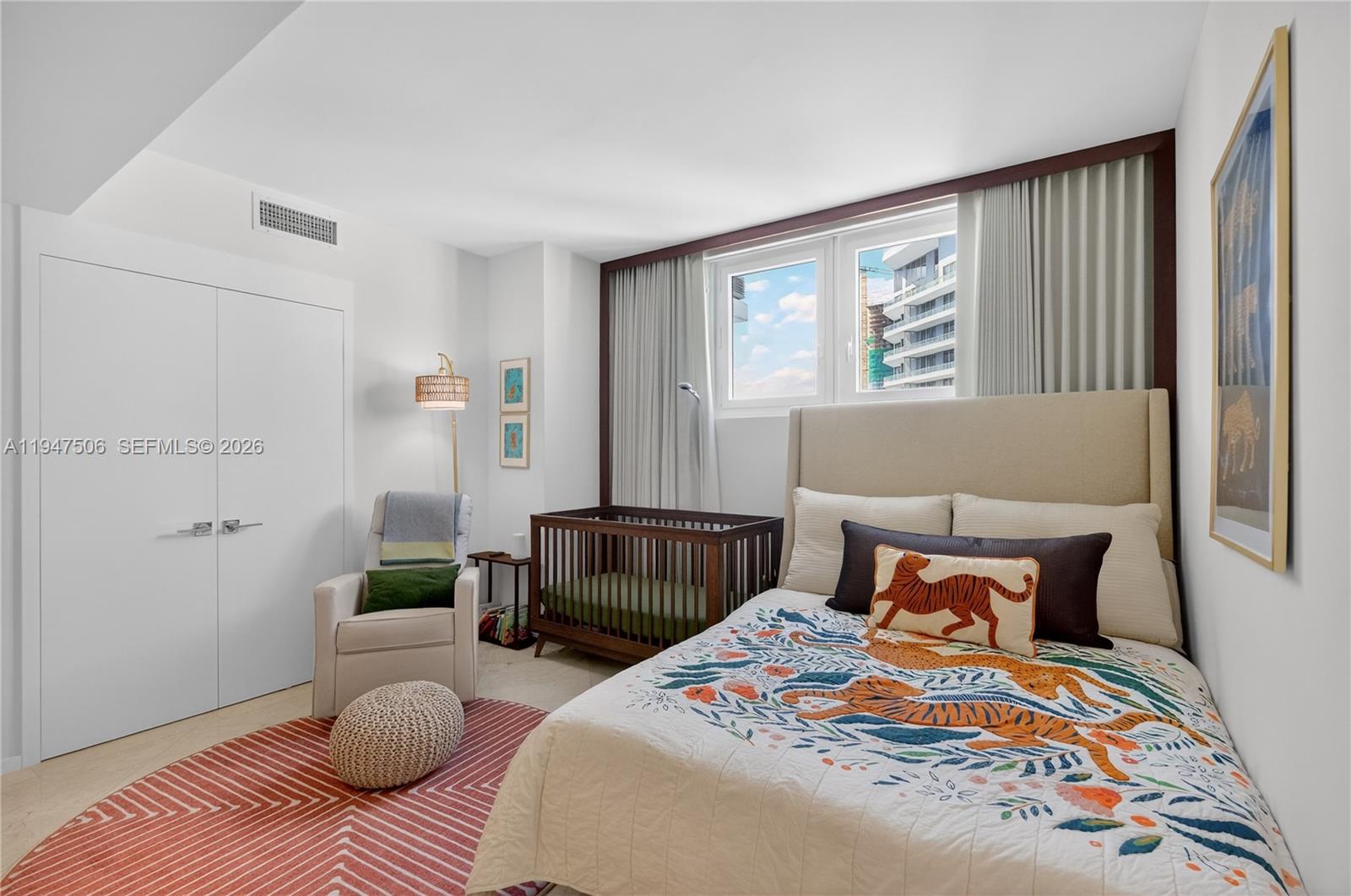 JADE RESIDENCES - Residential