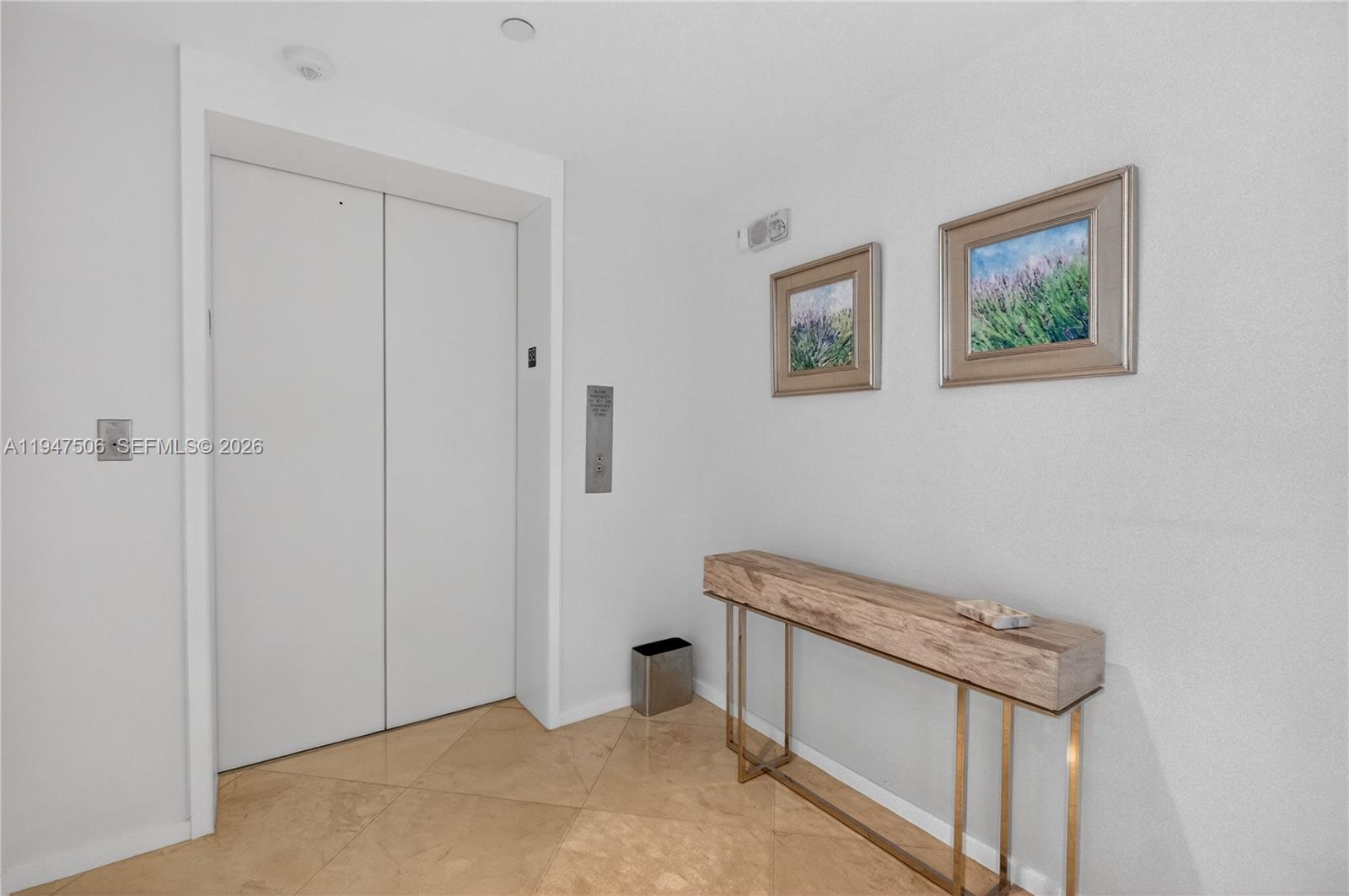 JADE RESIDENCES - Residential