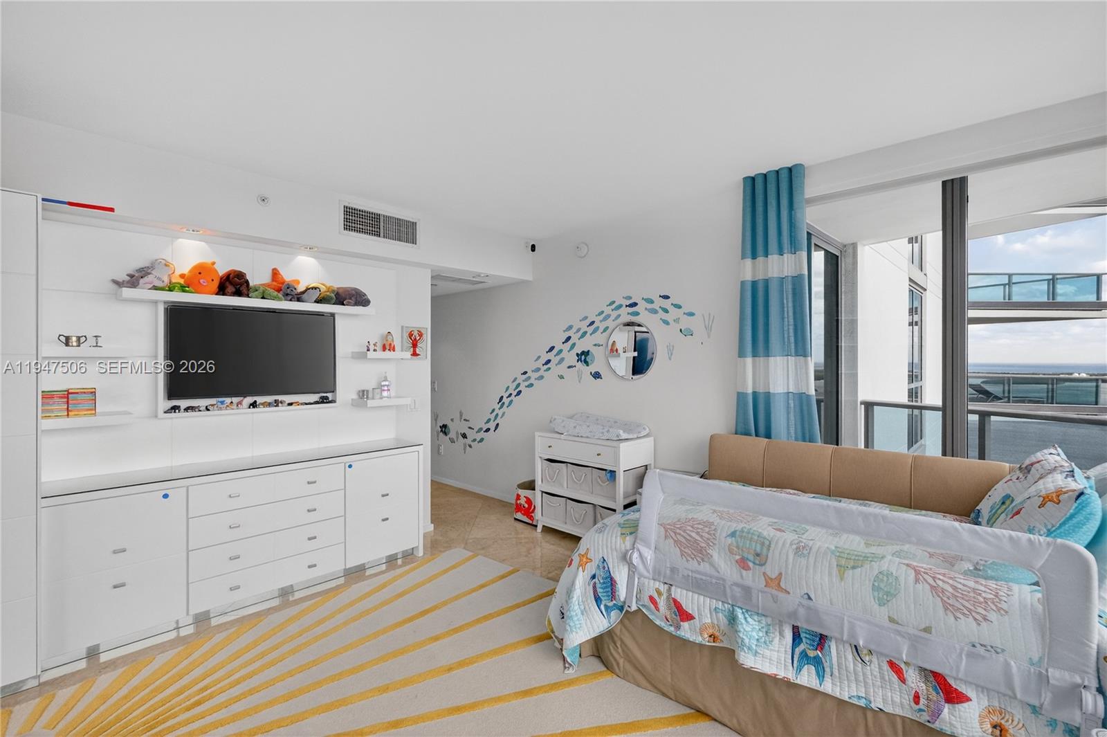 JADE RESIDENCES - Residential