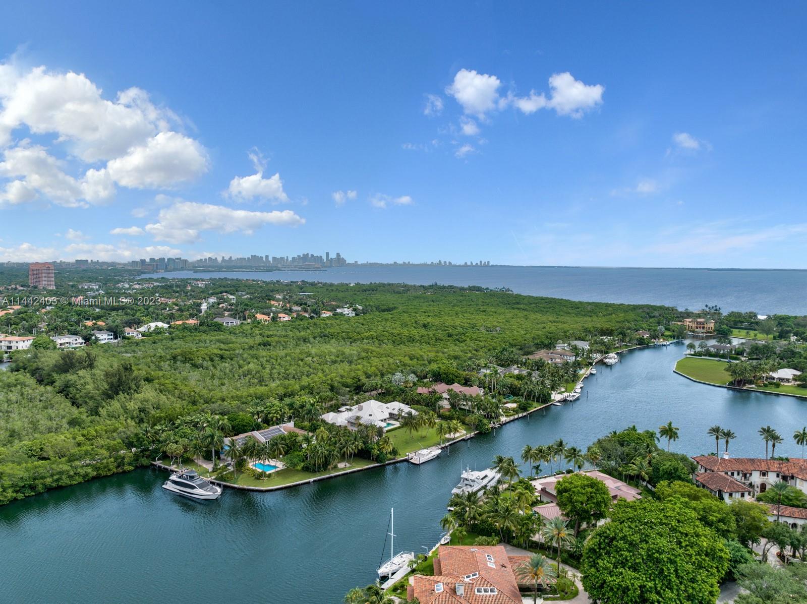GABLES ESTATES NO 2 - Land