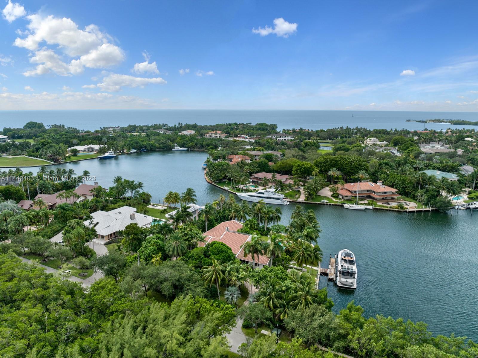 GABLES ESTATES NO 2 - Land